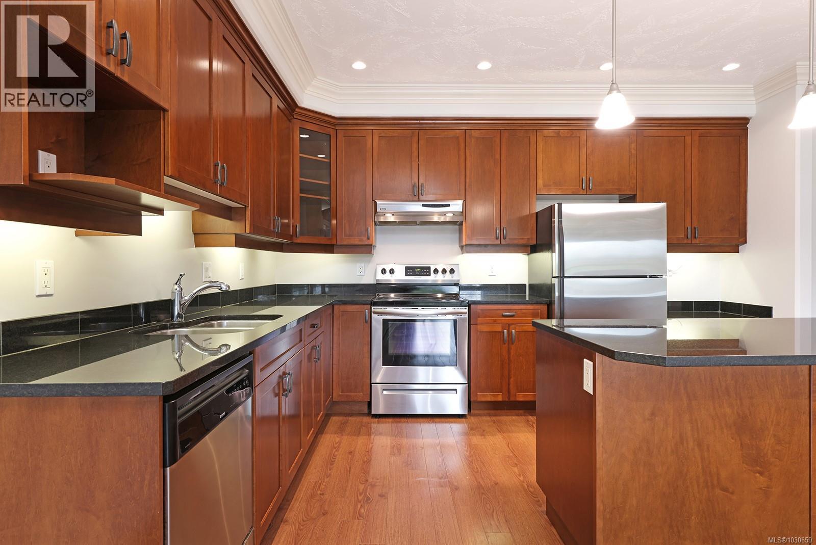 #323 3666 ROYAL VISTA WAY - 7