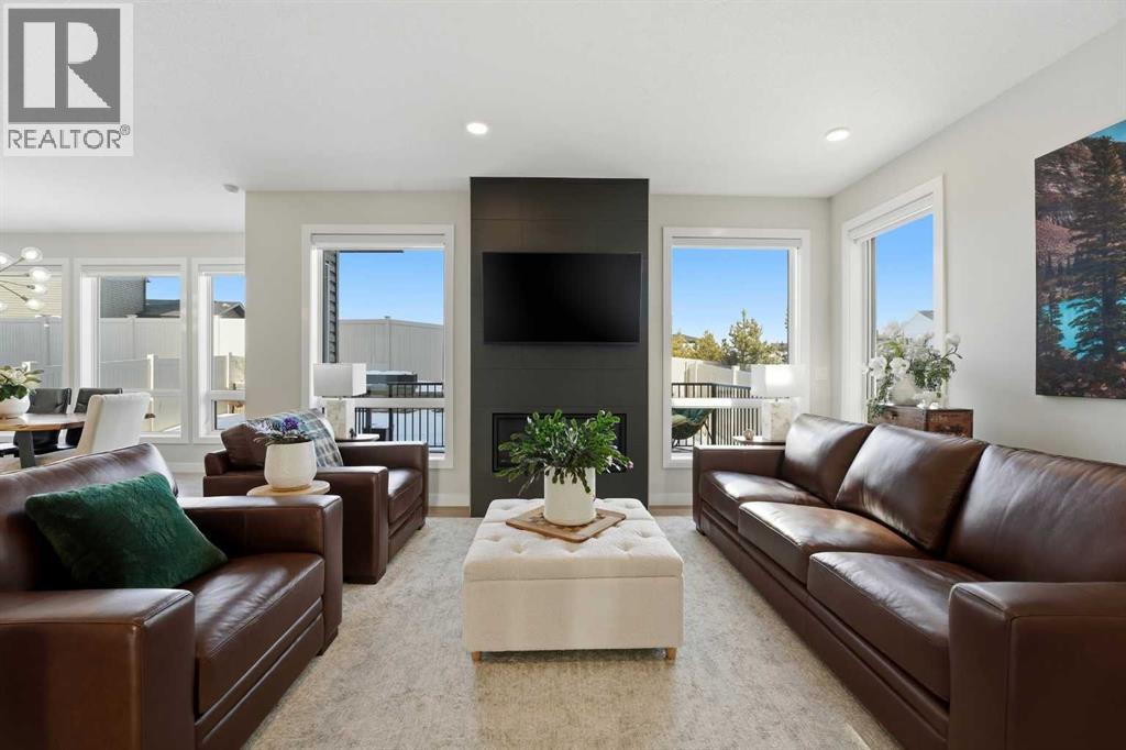 Single Family House for Sale in  Ellington Crescent Evergreen Red Deer 