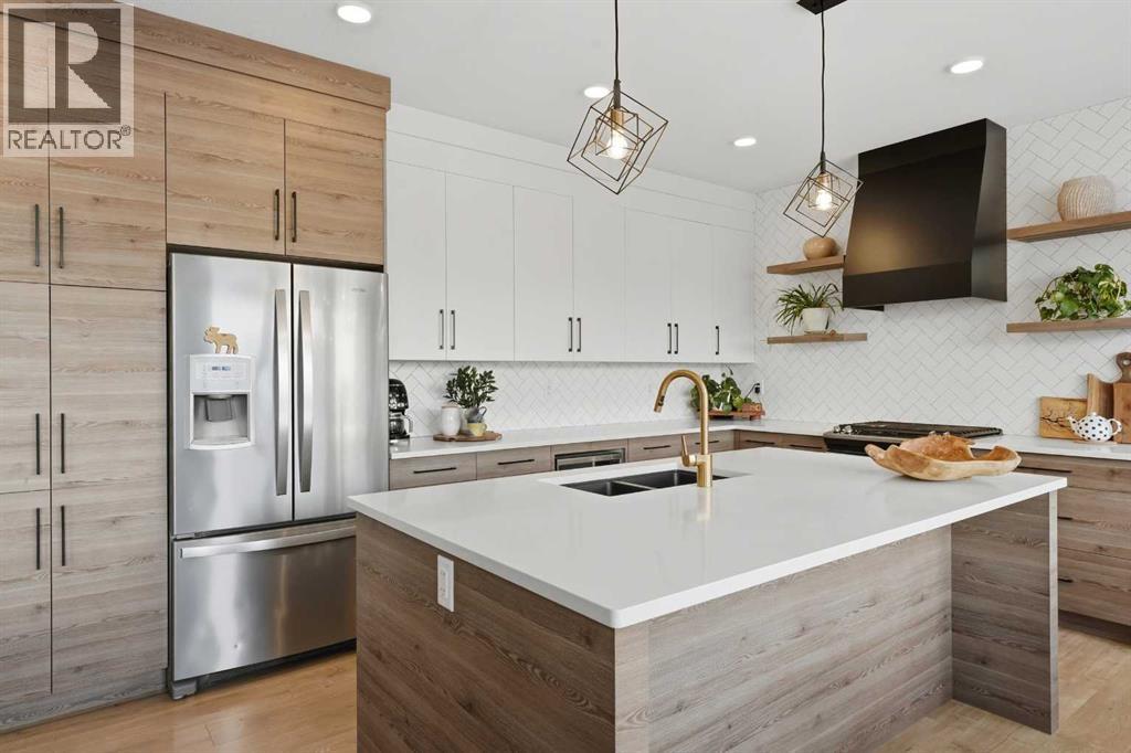 Single Family House for Sale in  Ellington Crescent Evergreen Red Deer 