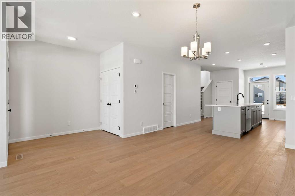 Single Family House for Sale in  Wolf Hollow Terrace SE Wolf Willow Calgary 