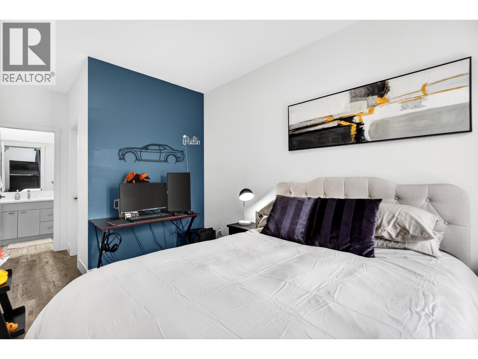 PH10 12320 222 STREET, Maple Ridge