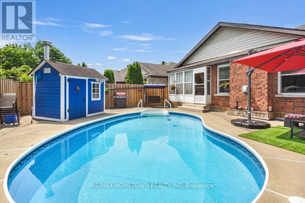 125 BUTLERS CRESCENT,Brockville,,