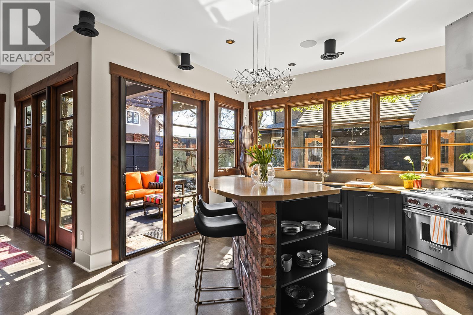 2673 Bath Street, Kelowna