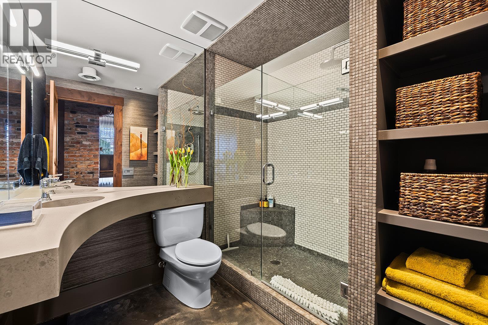 2673 Bath Street, Kelowna