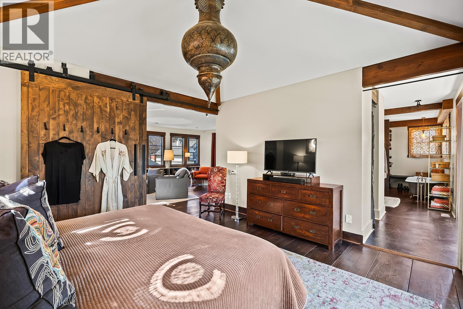 2673 Bath Street, Kelowna