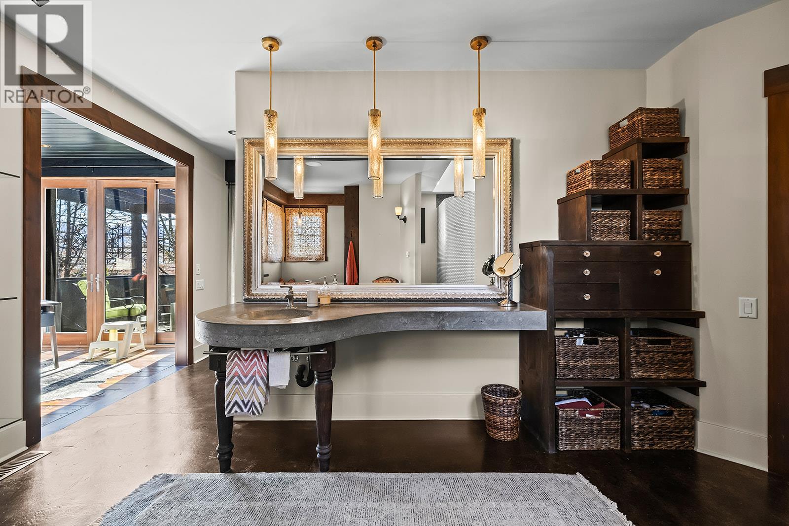 2673 Bath Street, Kelowna