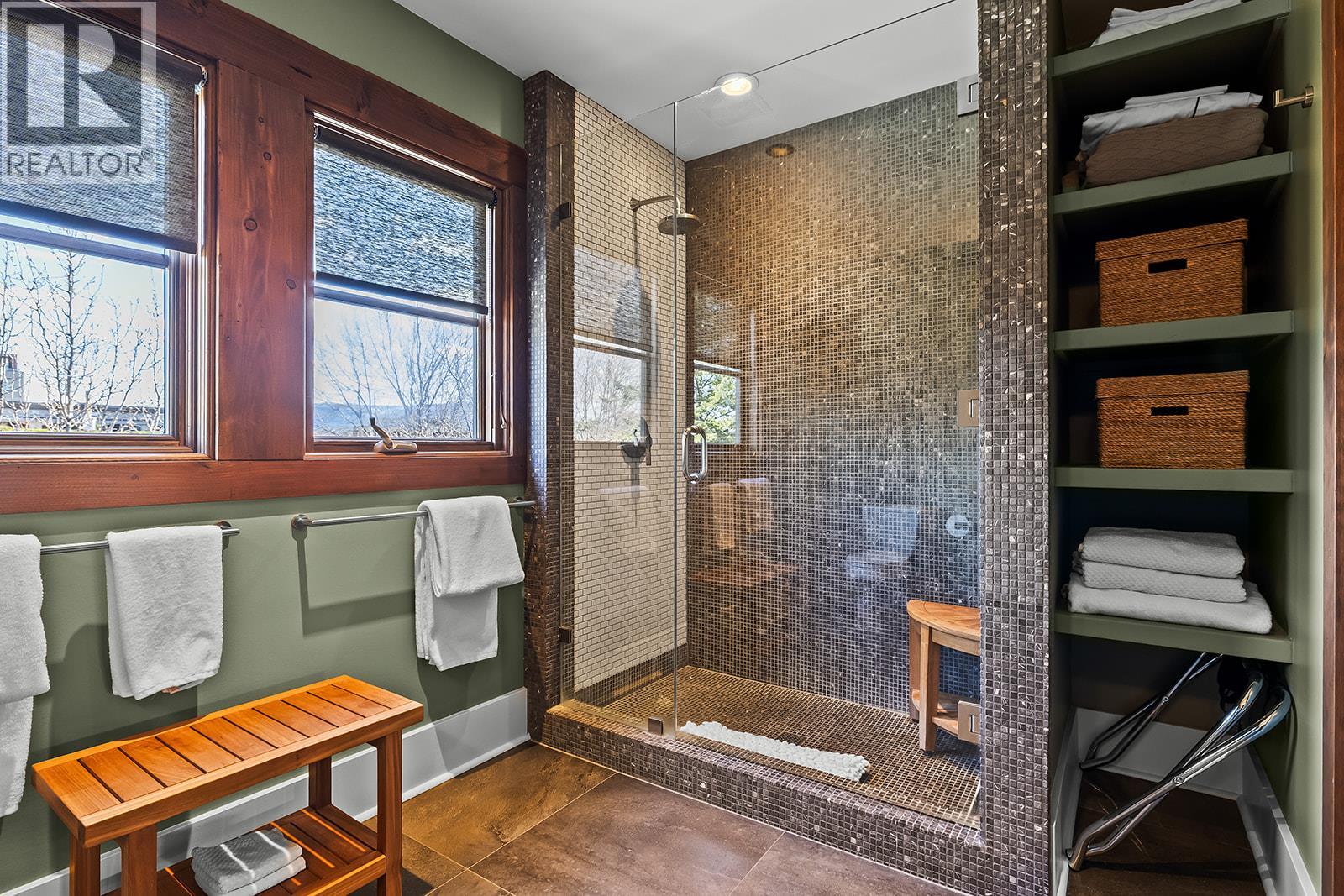 2673 Bath Street, Kelowna