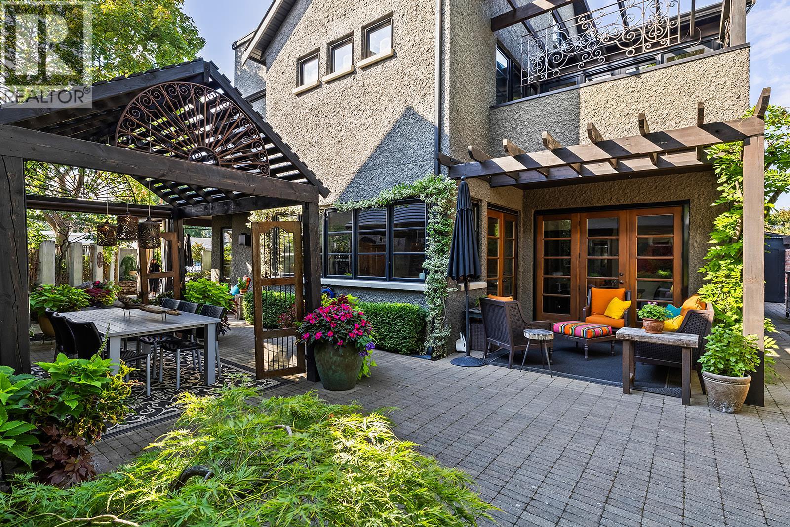 2673 Bath Street, Kelowna