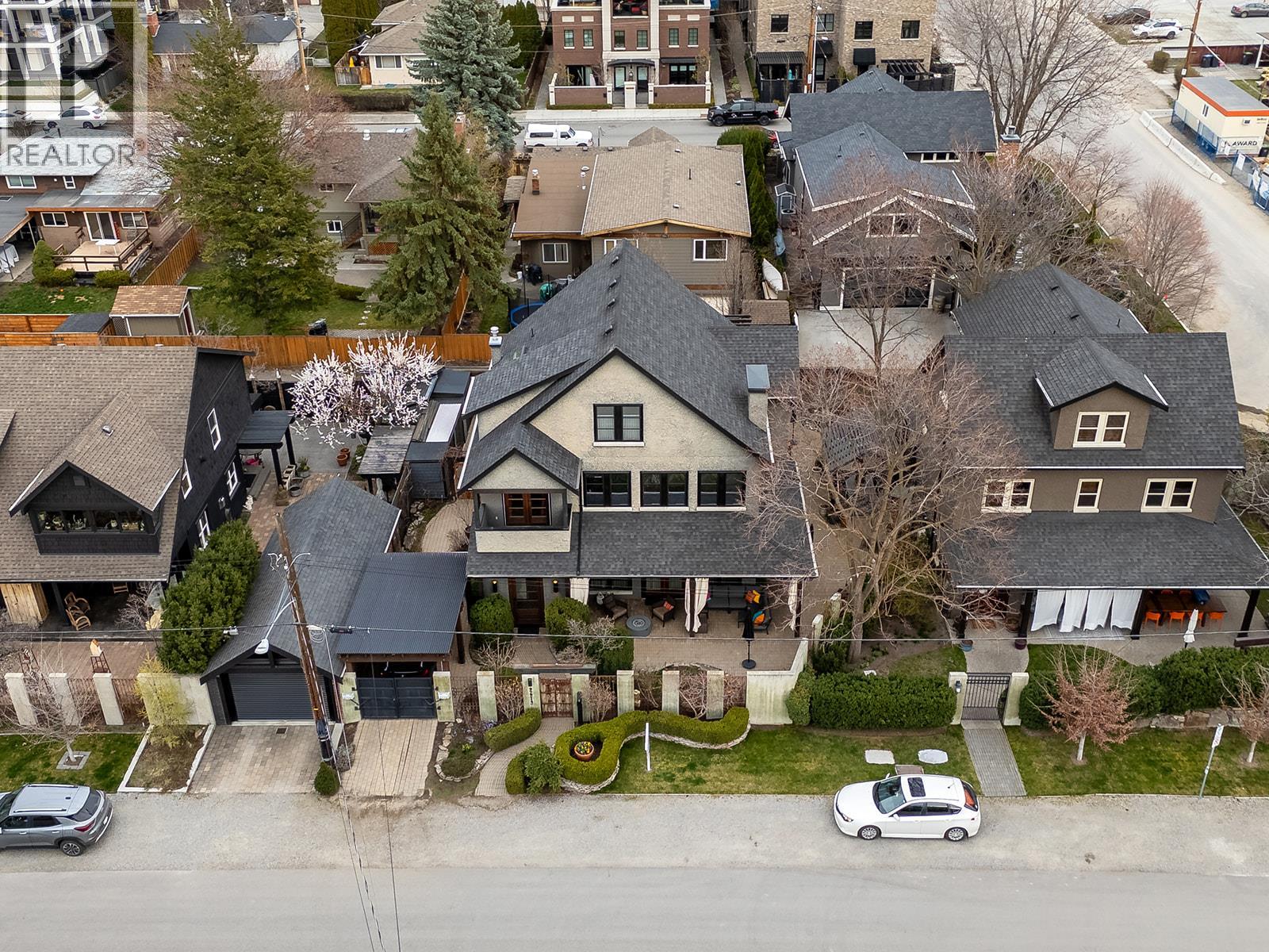 2673 Bath Street, Kelowna