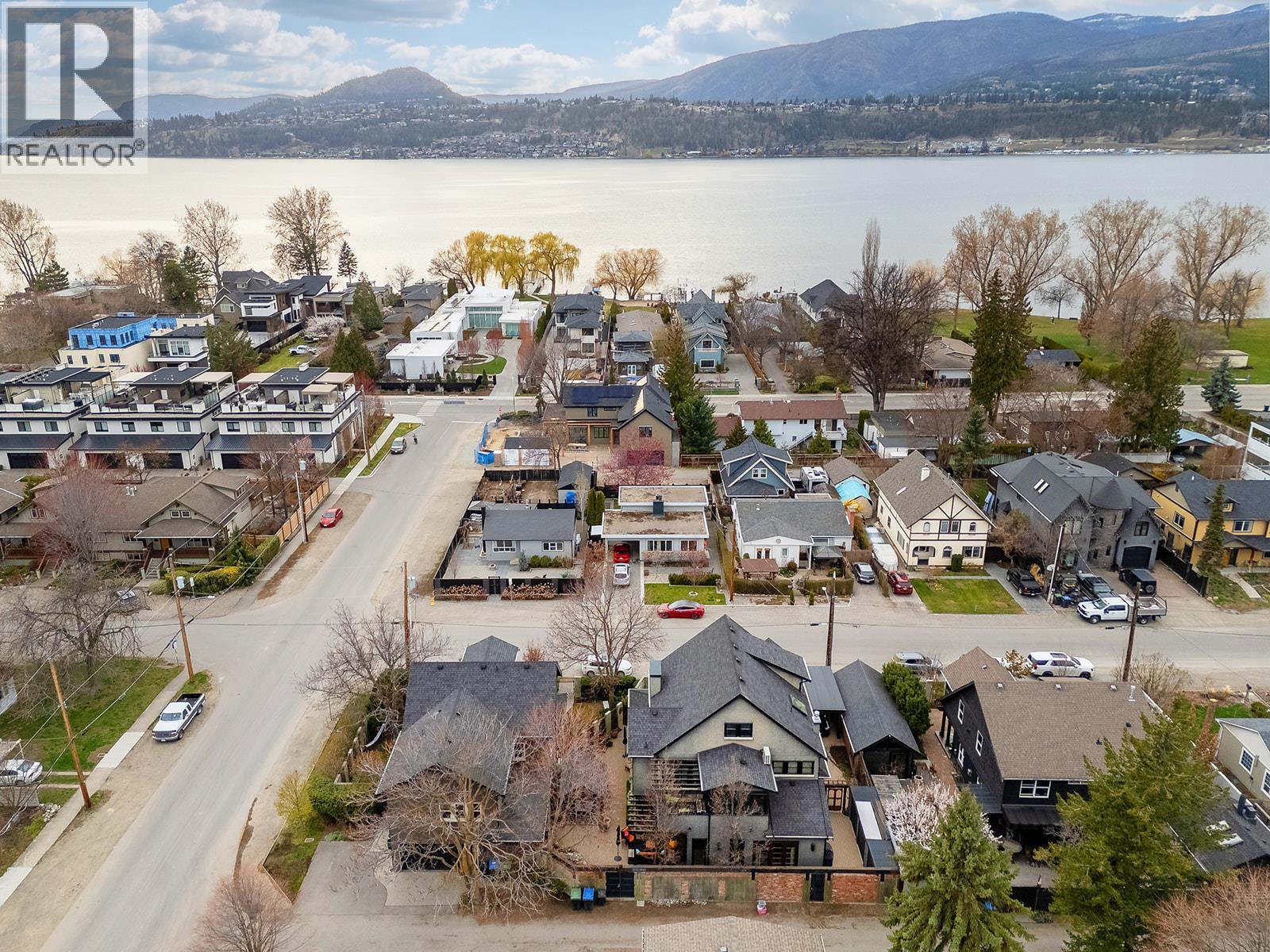2673 Bath Street, Kelowna