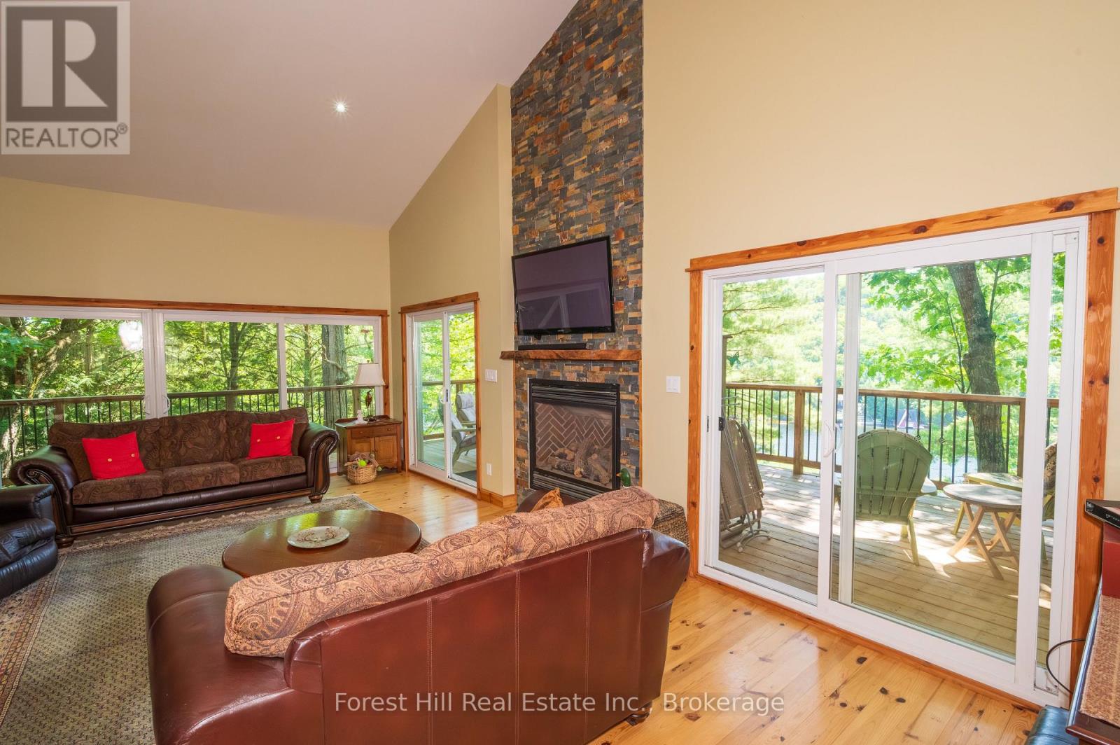 1289 DELBROOKE ROAD S - 15