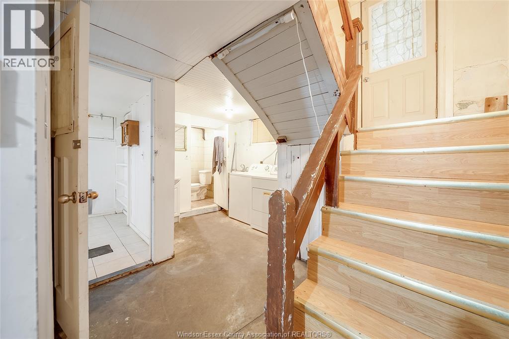 715 AYLMER AVENUE, Windsor, Ontario, N9A1V2 — Photo 38