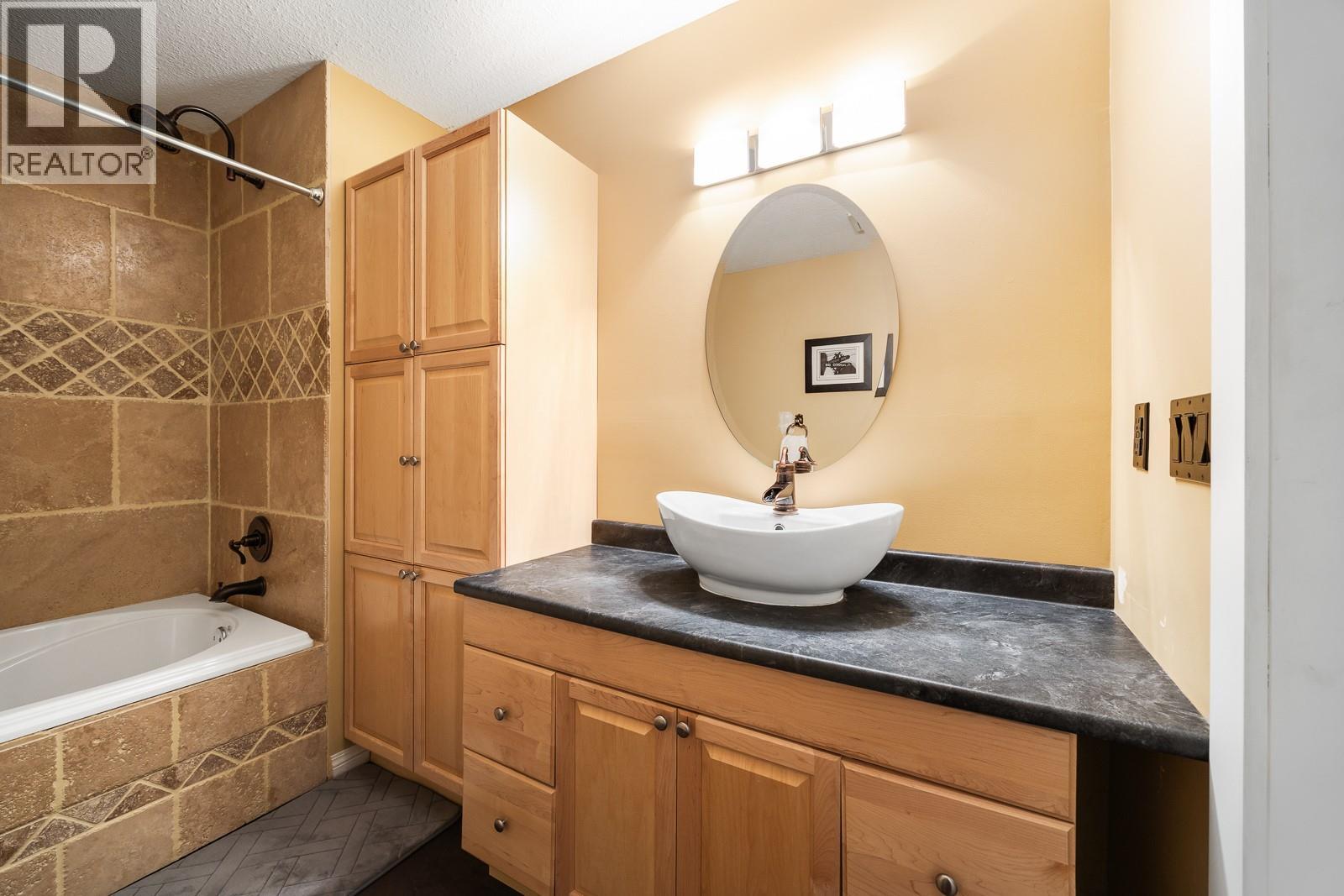 15085 Sheldon Road, Lake Country