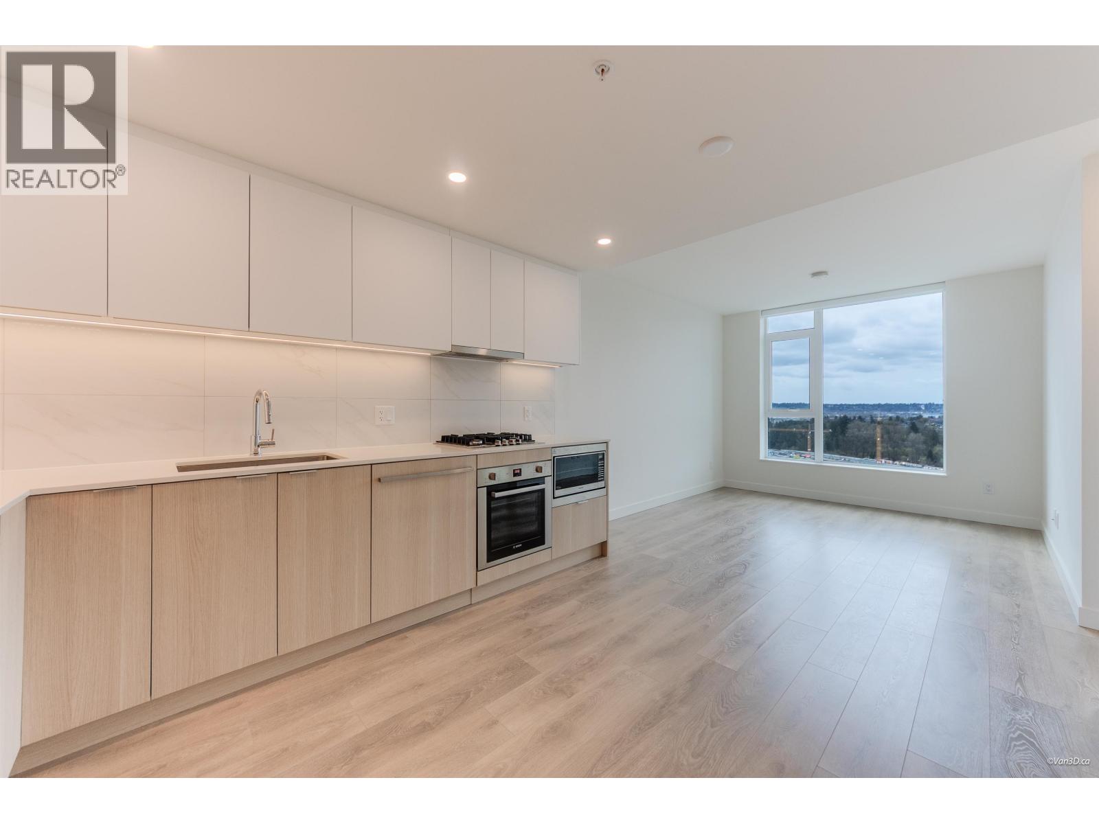 1401 308 ALDERSON AVENUE, Coquitlam