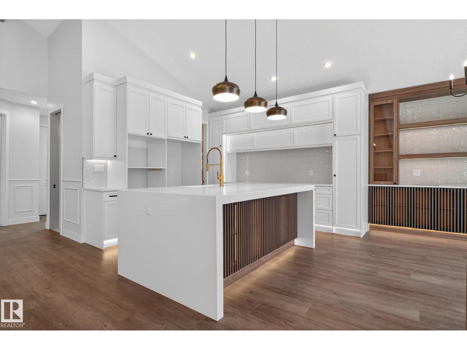 1129 GYRFALCON CR NW, Edmonton