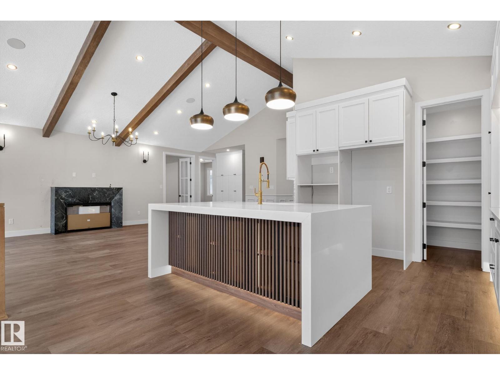 1129 GYRFALCON CR NW, Edmonton