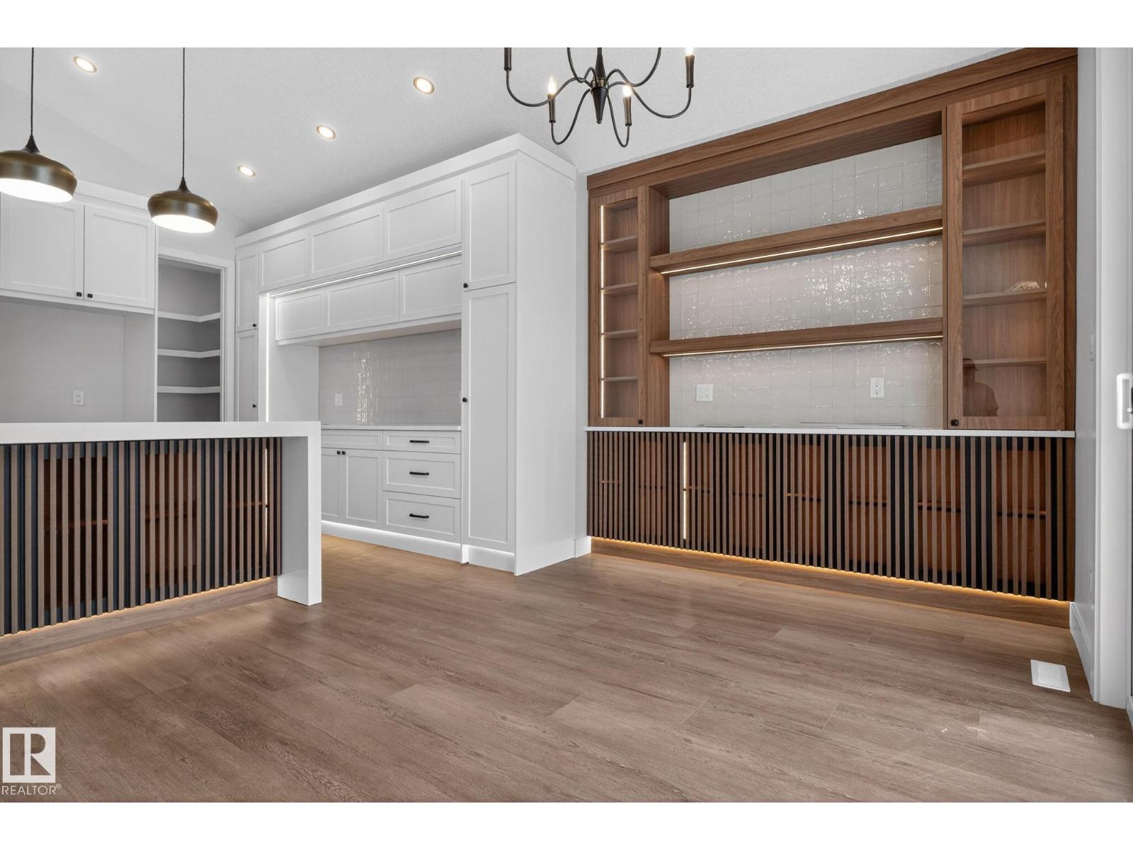 1129 GYRFALCON CR NW, Edmonton