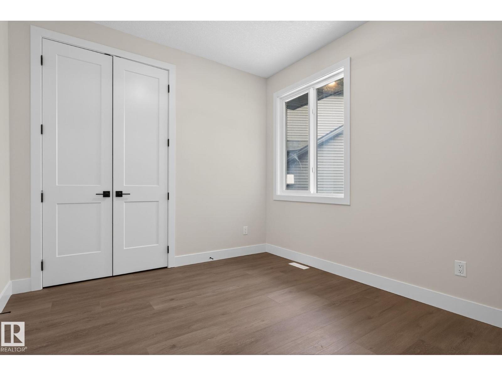 1129 GYRFALCON CR NW, Edmonton