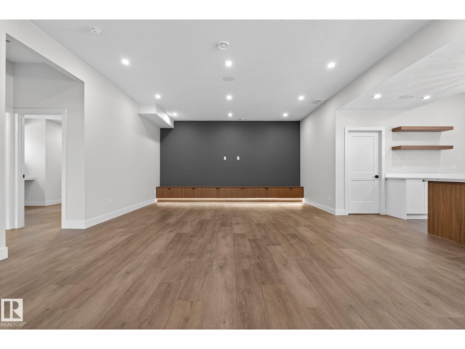 1129 GYRFALCON CR NW, Edmonton