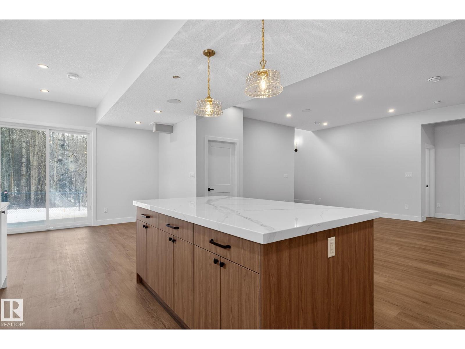 1129 GYRFALCON CR NW, Edmonton