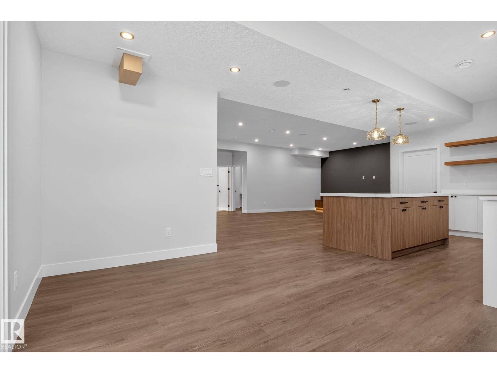 1129 GYRFALCON CR NW, Edmonton