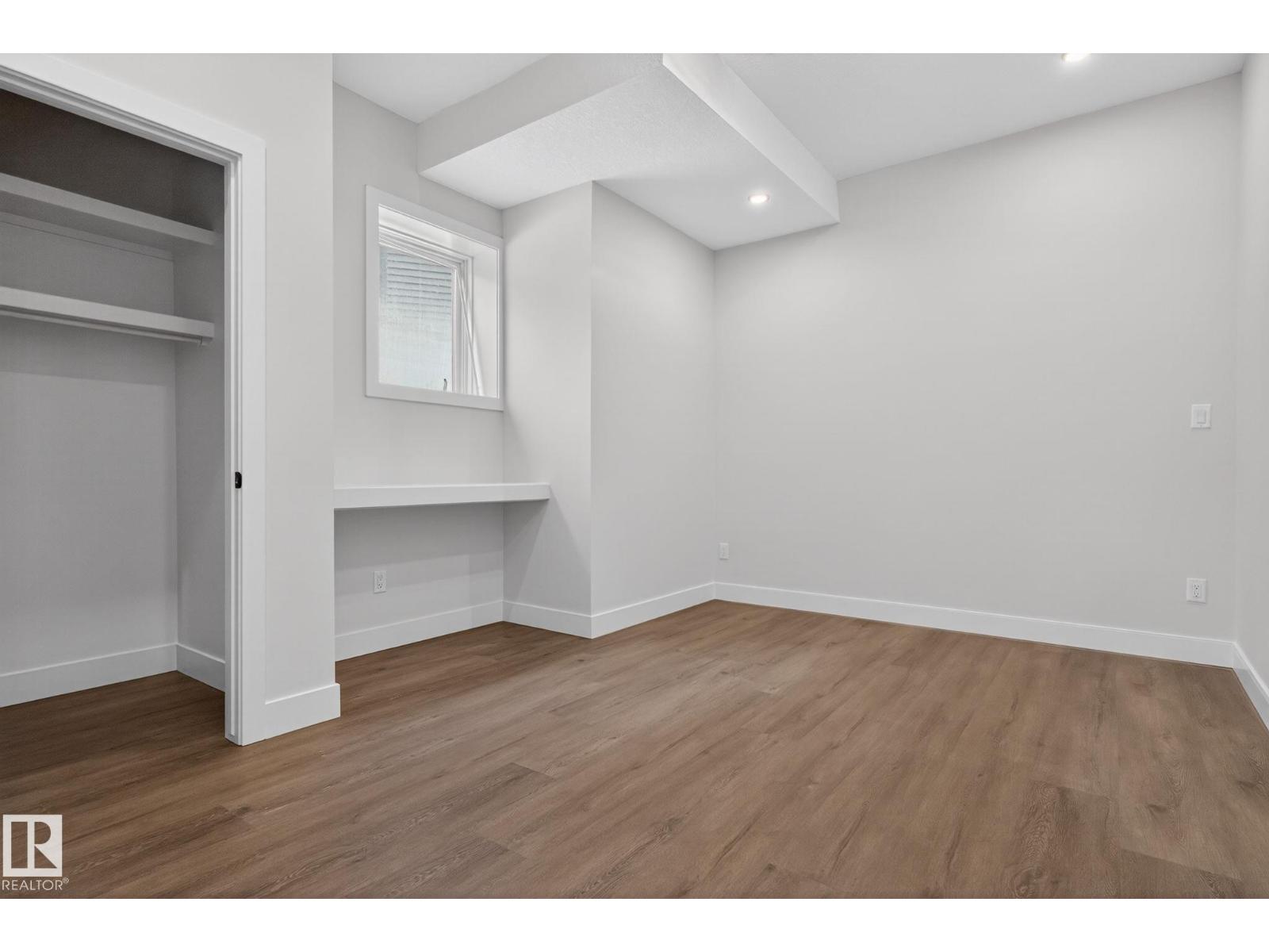 1129 GYRFALCON CR NW, Edmonton