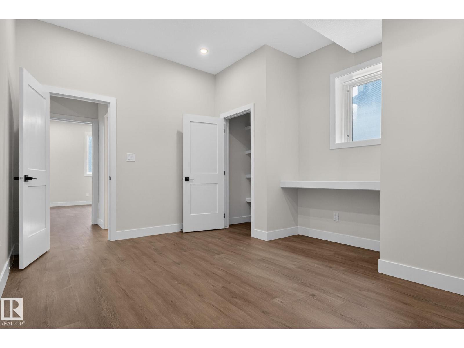 1129 GYRFALCON CR NW, Edmonton