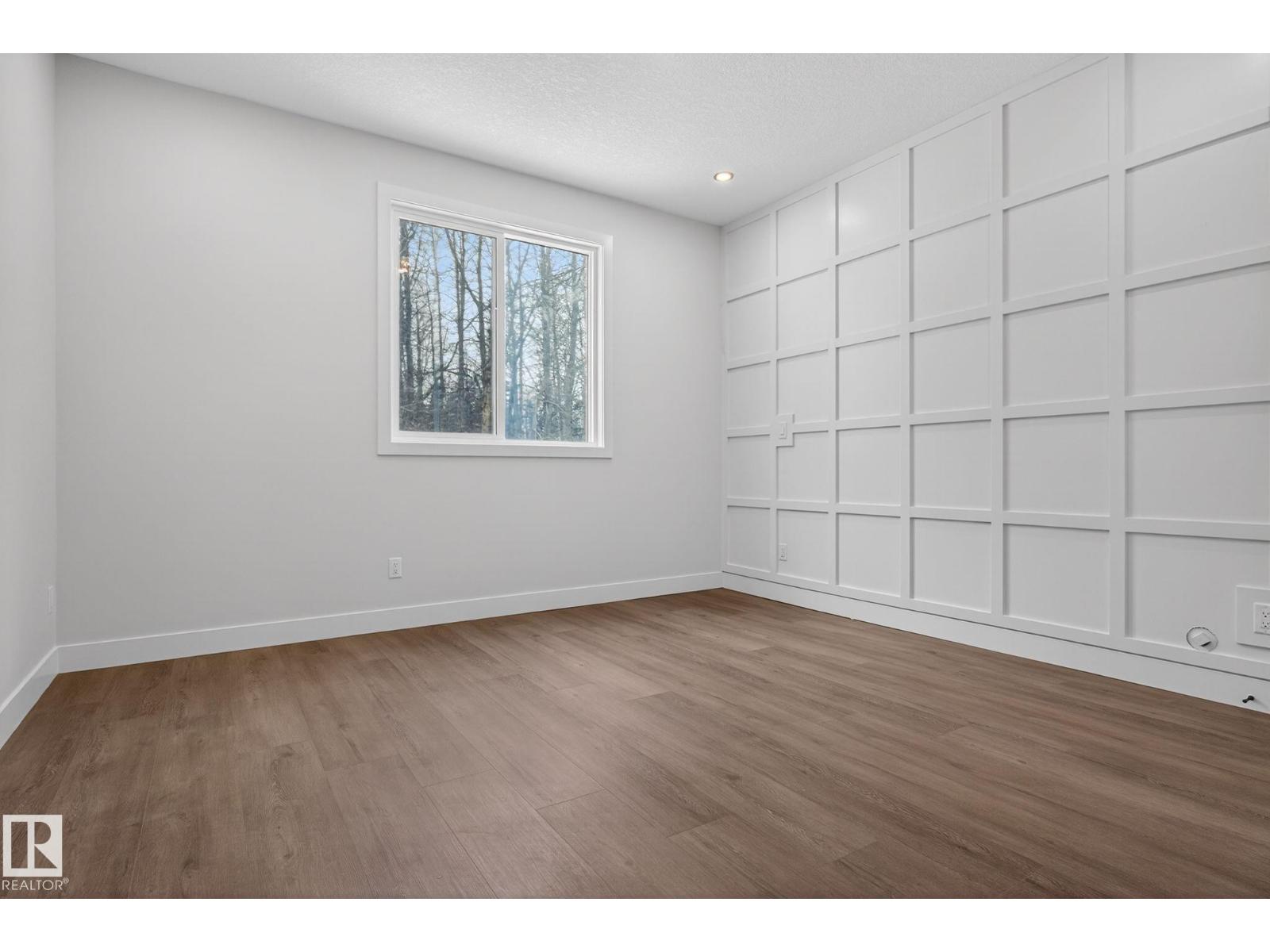 1129 GYRFALCON CR NW, Edmonton