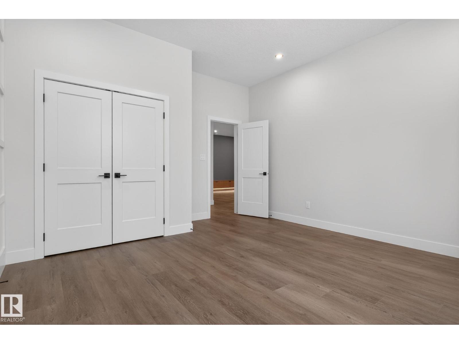 1129 GYRFALCON CR NW, Edmonton