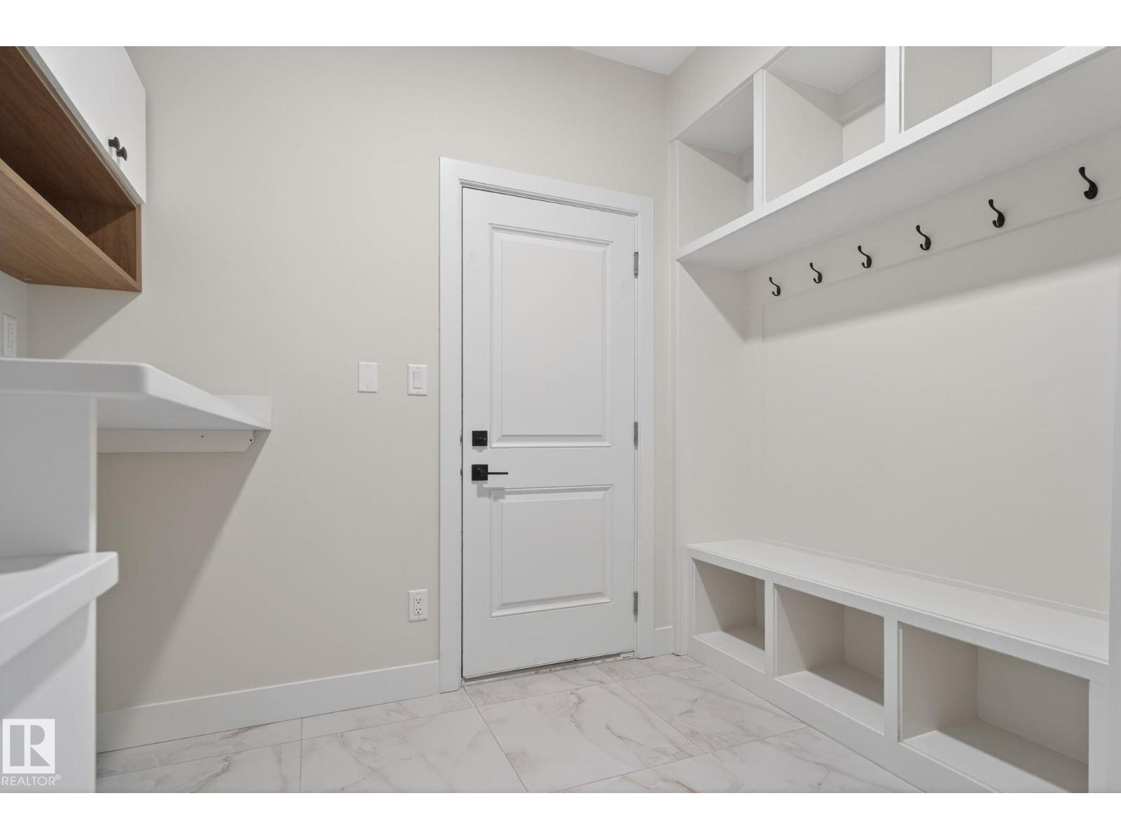 1129 GYRFALCON CR NW, Edmonton