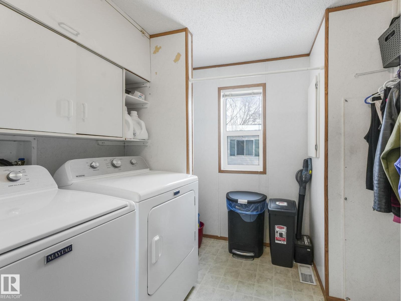 2857 Lakeside CL NW, Edmonton