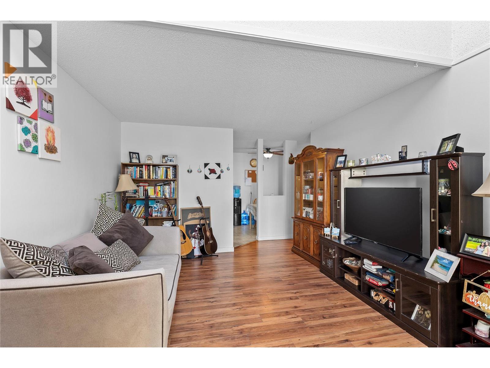 #519 3901 32 AVENUE - 15