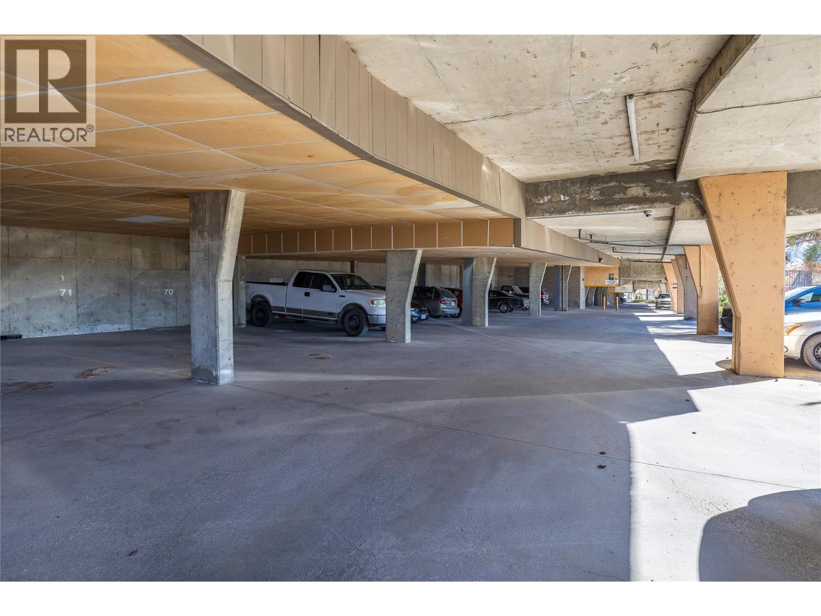 #519 3901 32 Avenue - 44