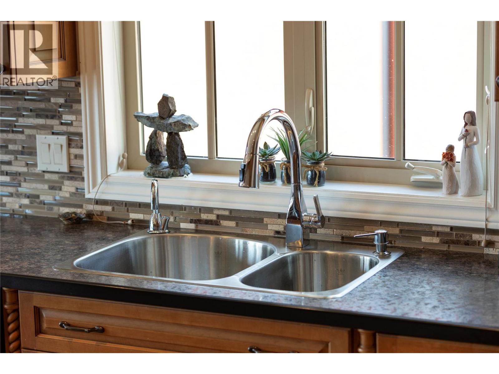 212 Harvest Court, Vernon