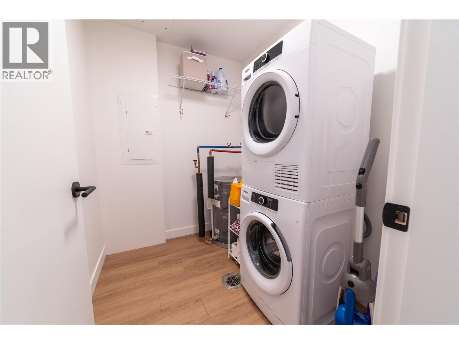 514 VICTORIA Street Unit# 207, Nelson