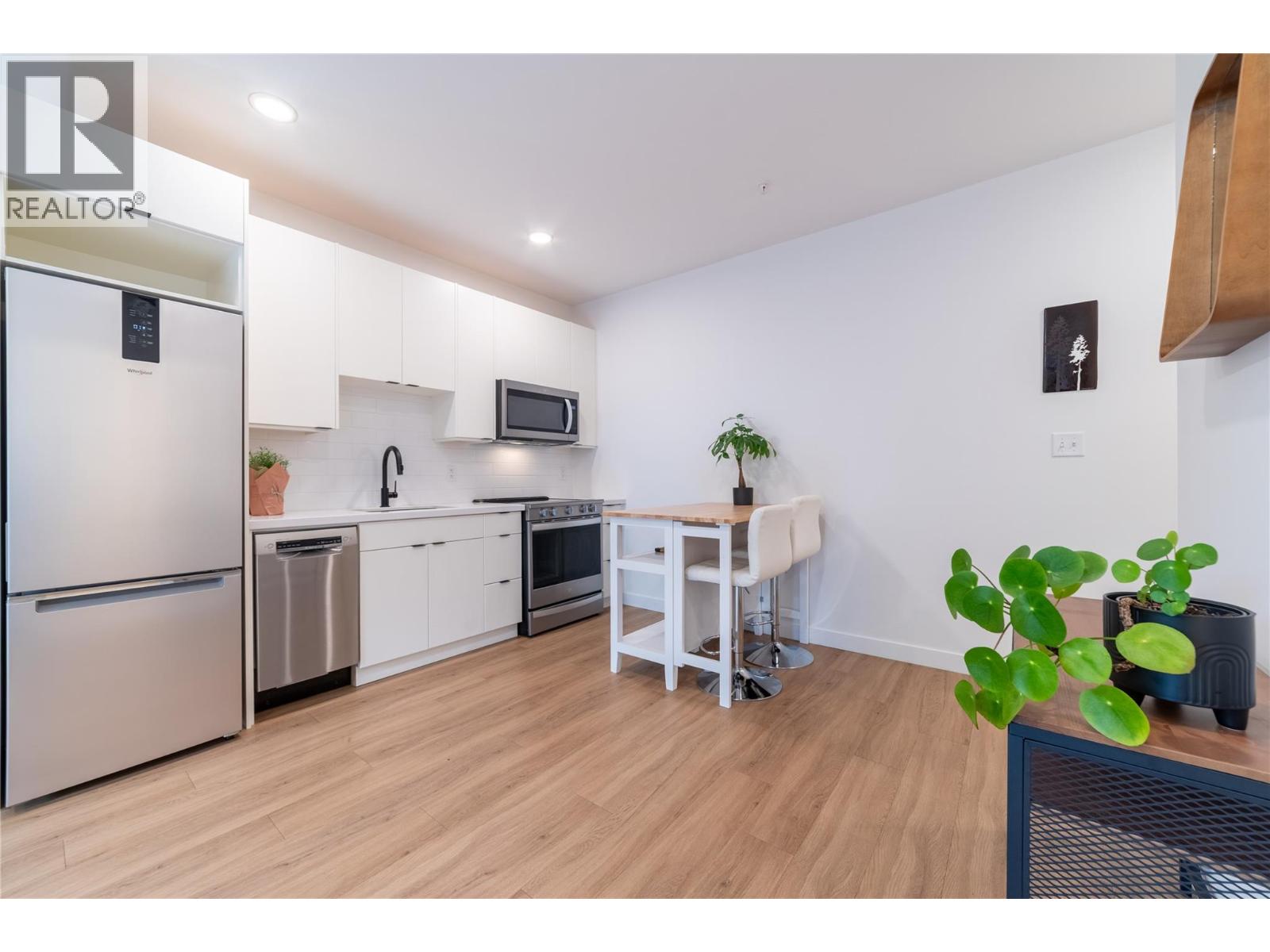 514 VICTORIA Street Unit# 207, Nelson