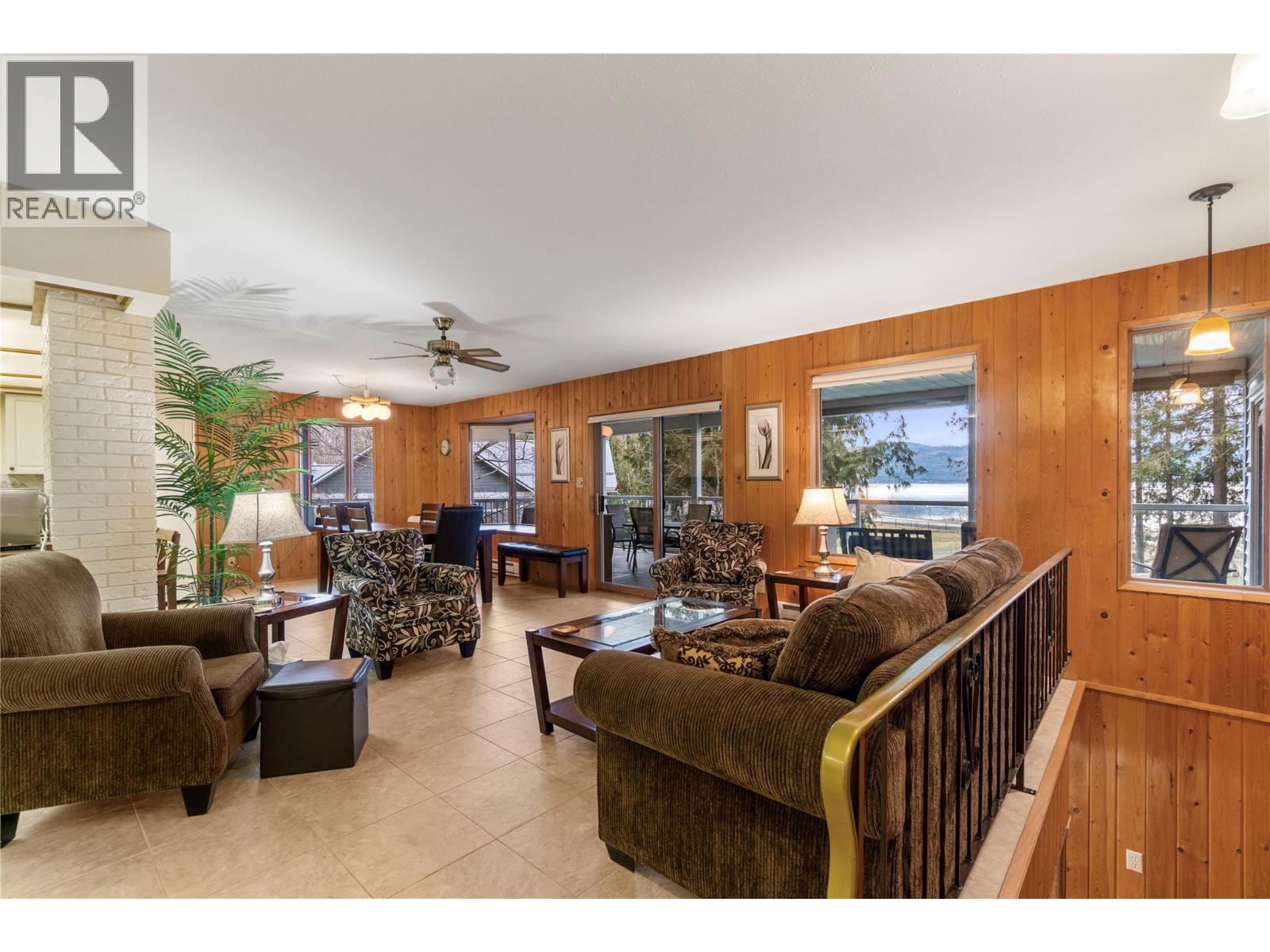 6807 Squilax - Anglemont Road, Magna Bay