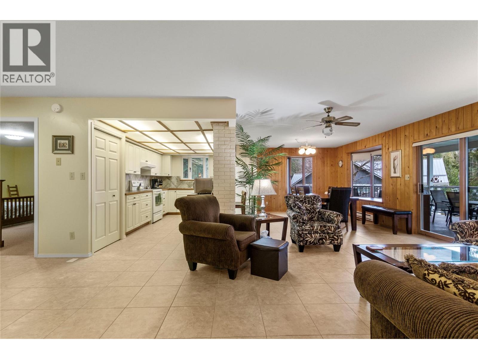 6807 Squilax - Anglemont Road, Magna Bay