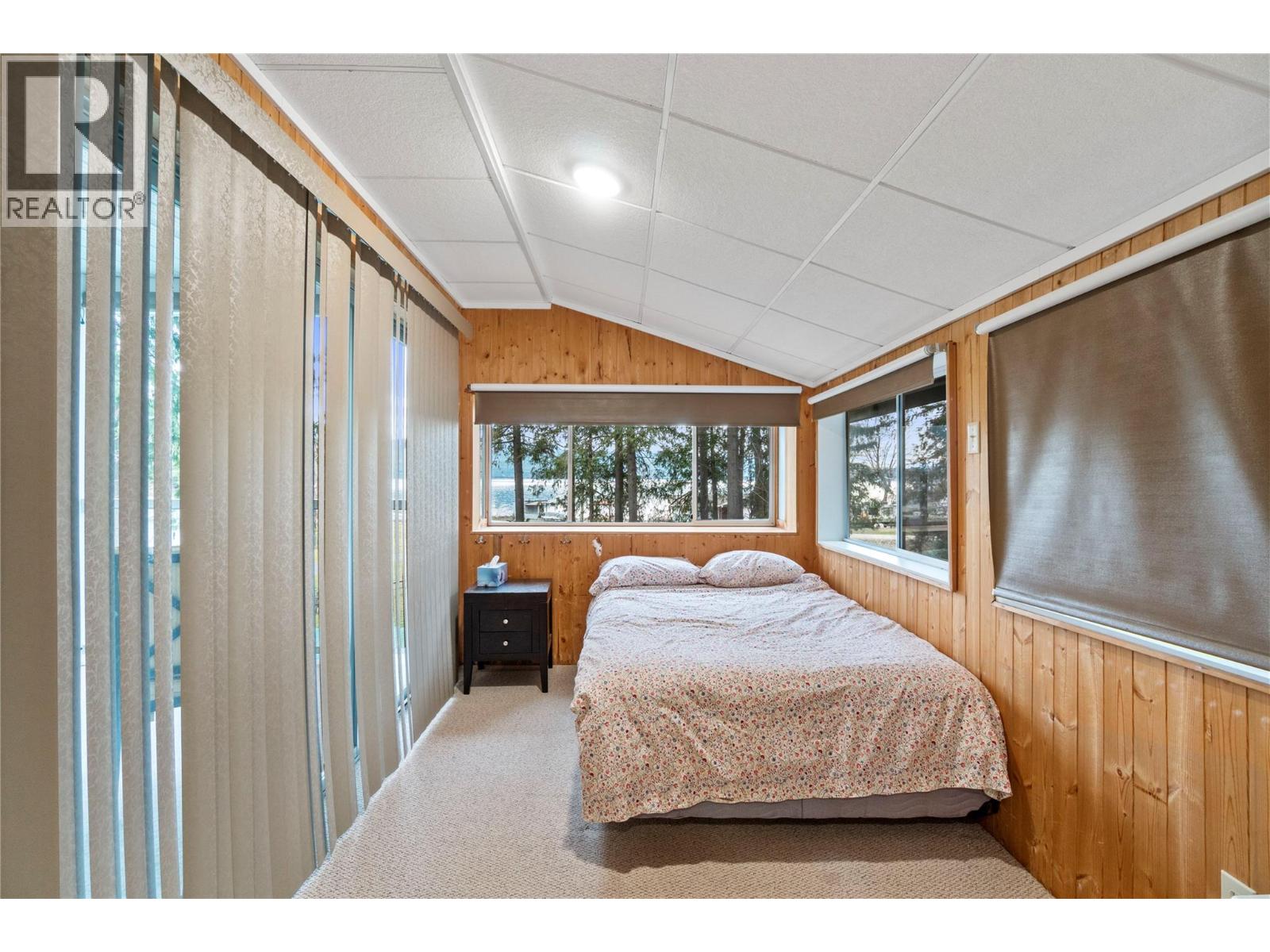 6807 Squilax - Anglemont Road, Magna Bay