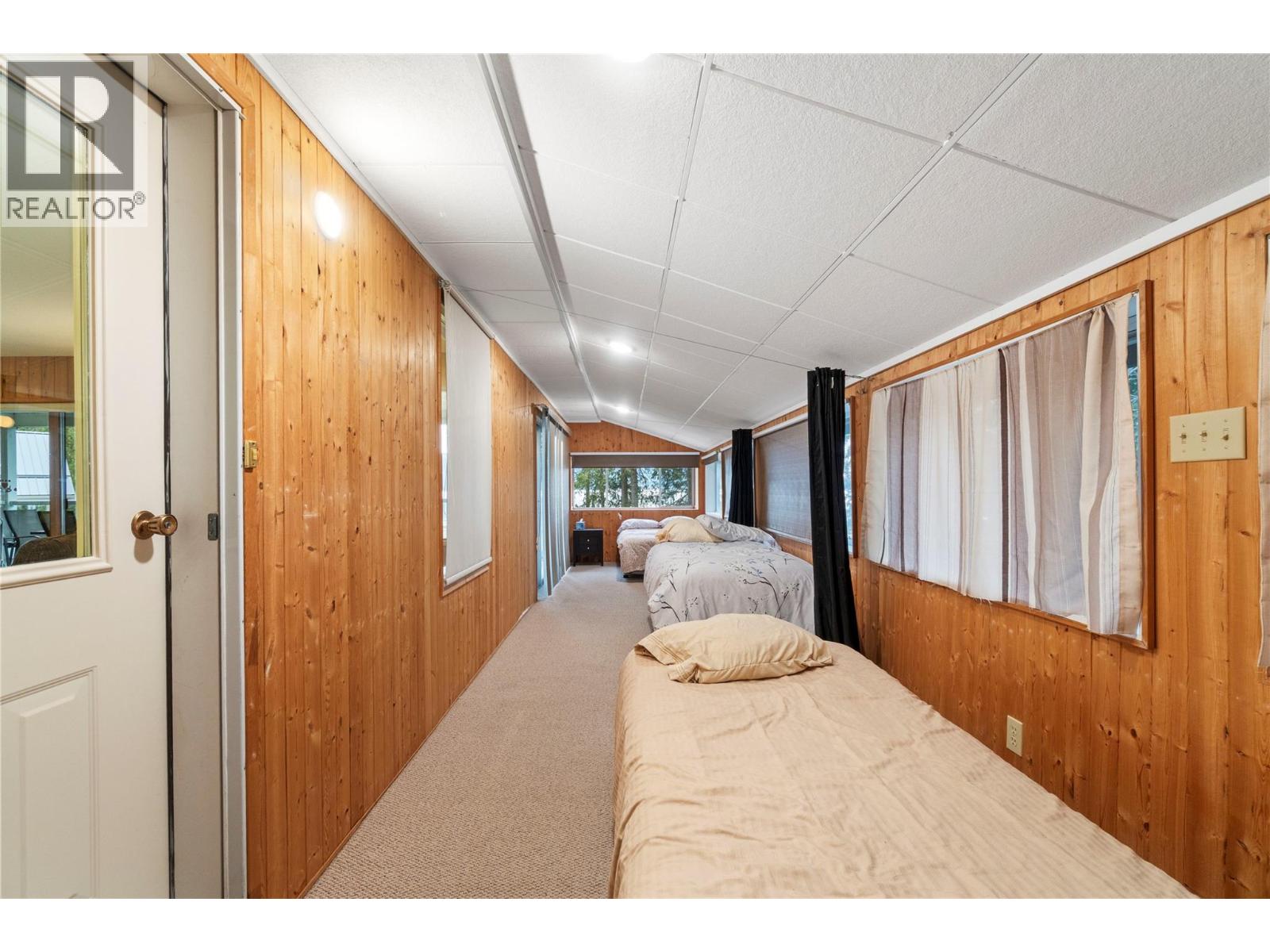 6807 Squilax - Anglemont Road, Magna Bay