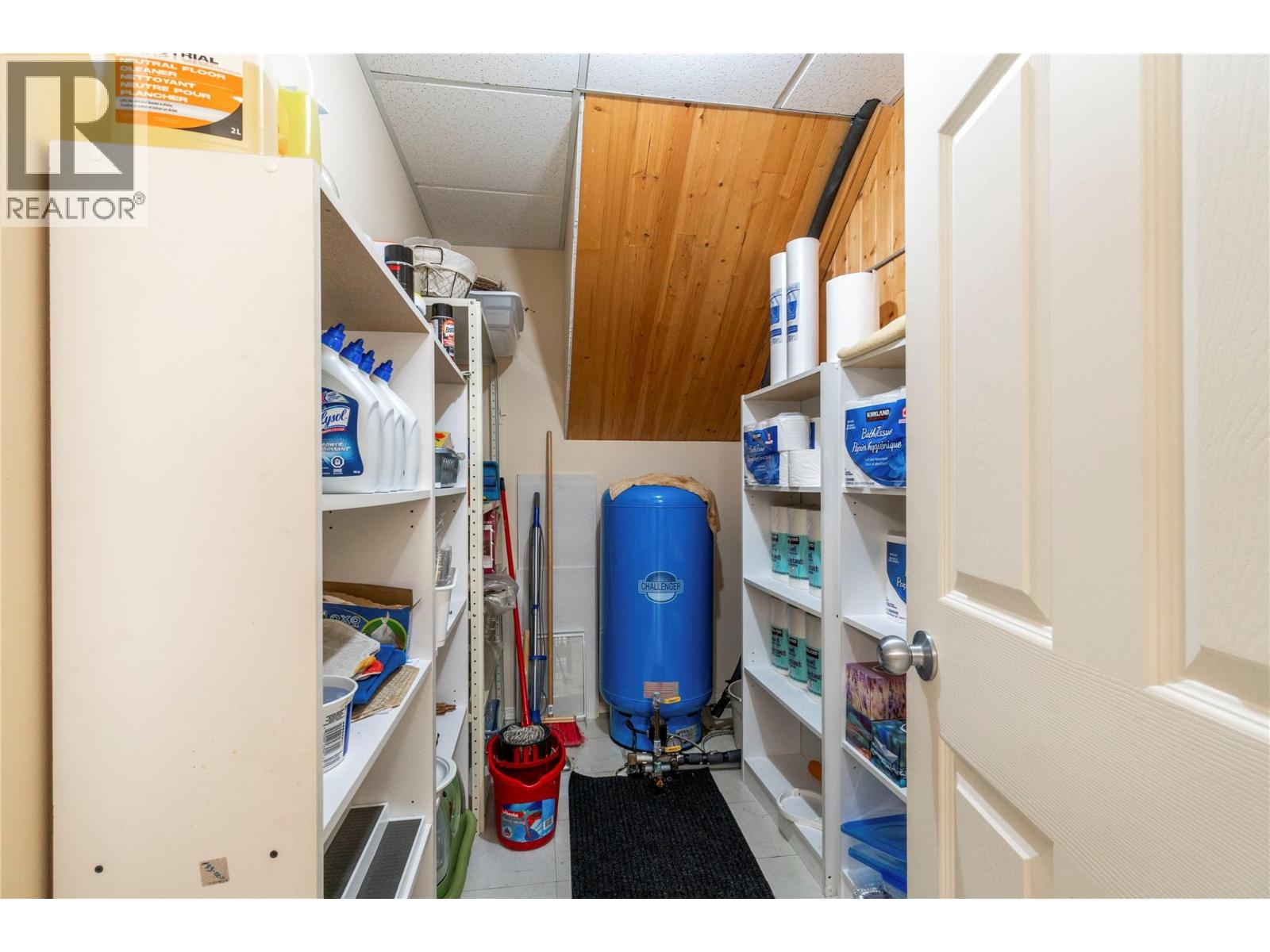 6807 Squilax - Anglemont Road, Magna Bay