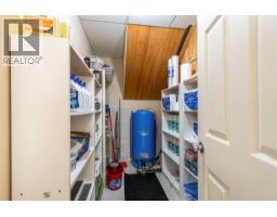 6807 Squilax - Anglemont Road, Magna Bay, BC V0E1M7 Photo 46