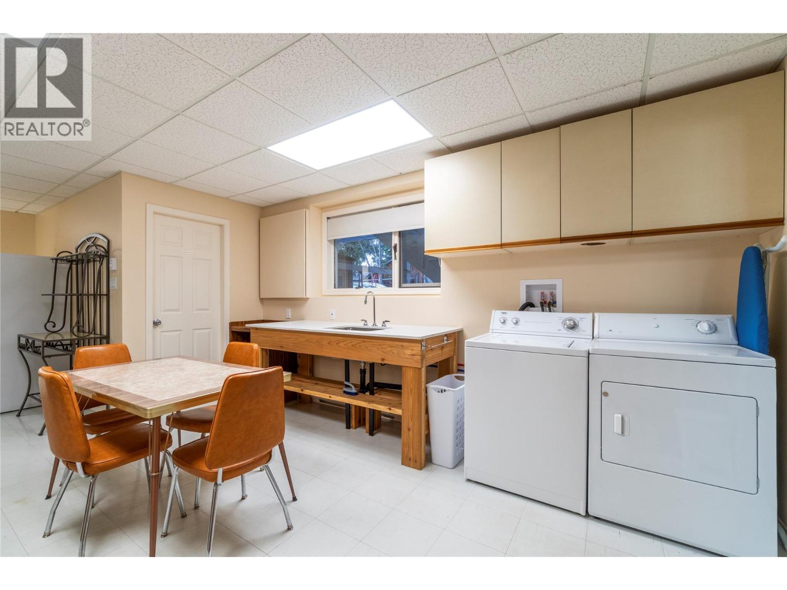 6807 Squilax - Anglemont Road - 33