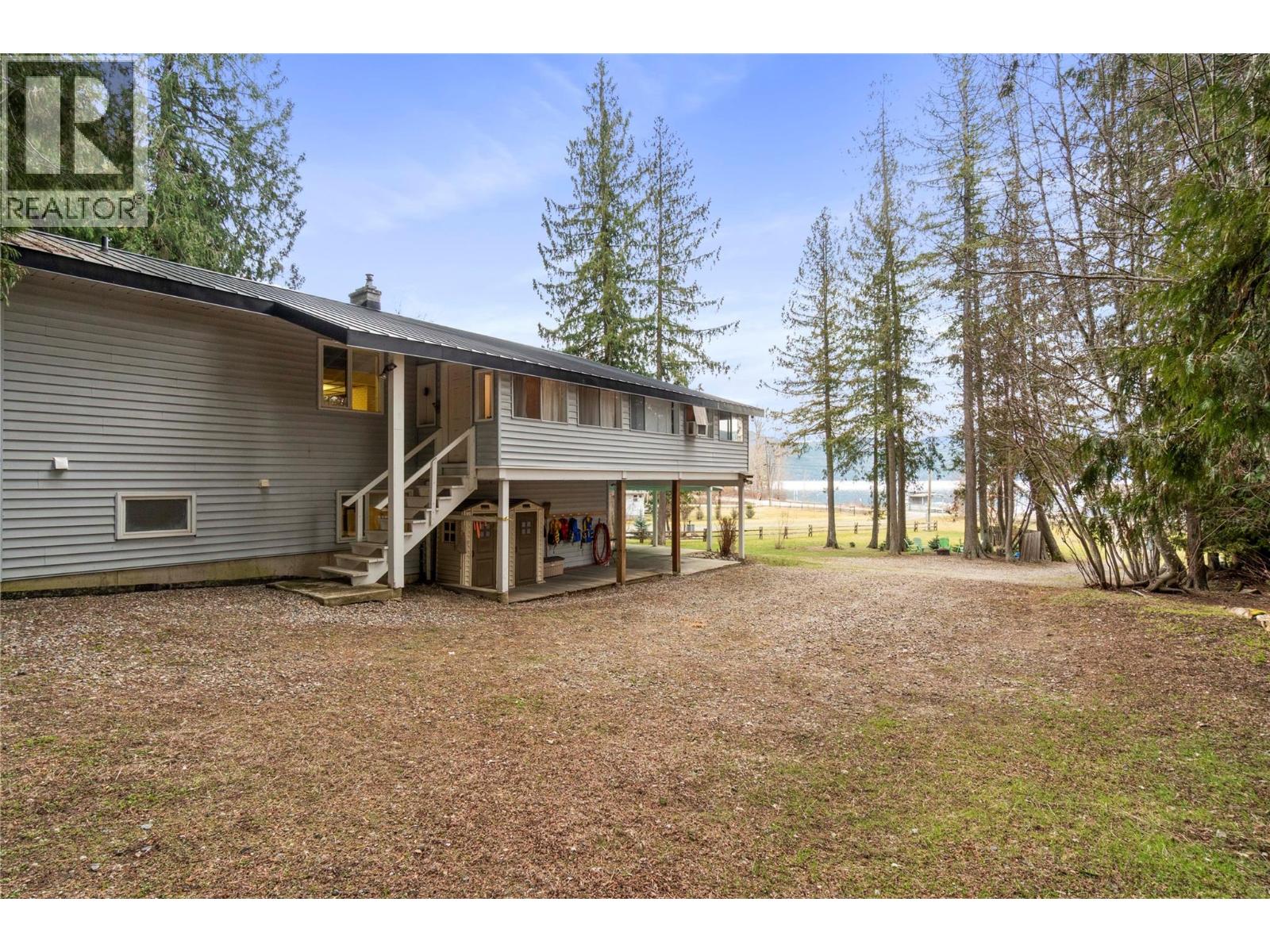 6807 Squilax - Anglemont Road, Magna Bay