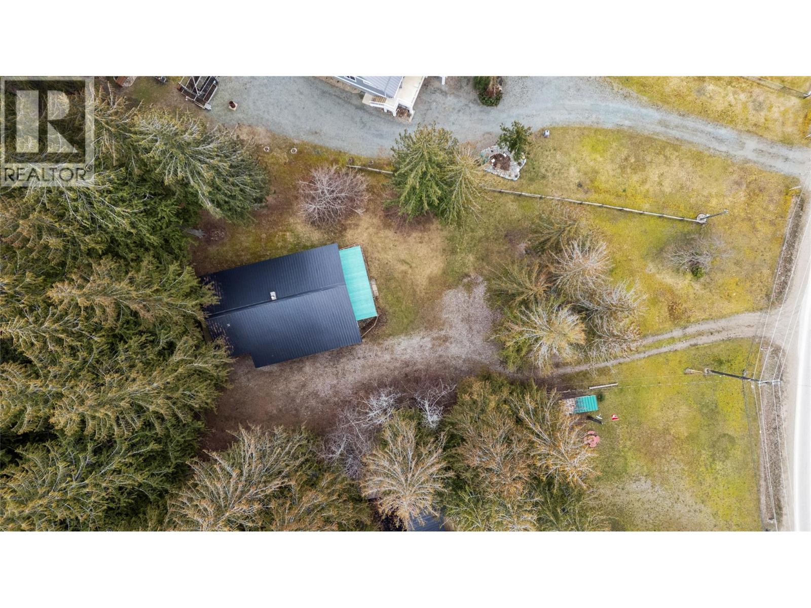 6807 Squilax - Anglemont Road - 50
