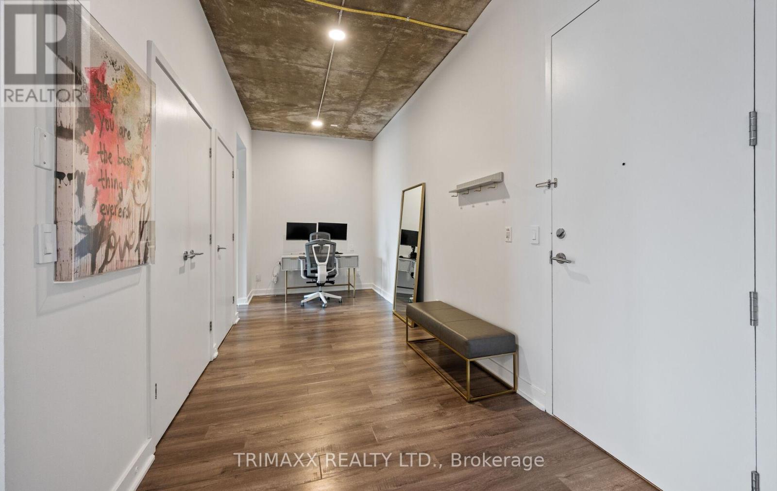 #403 60 BATHURST STREET - 15