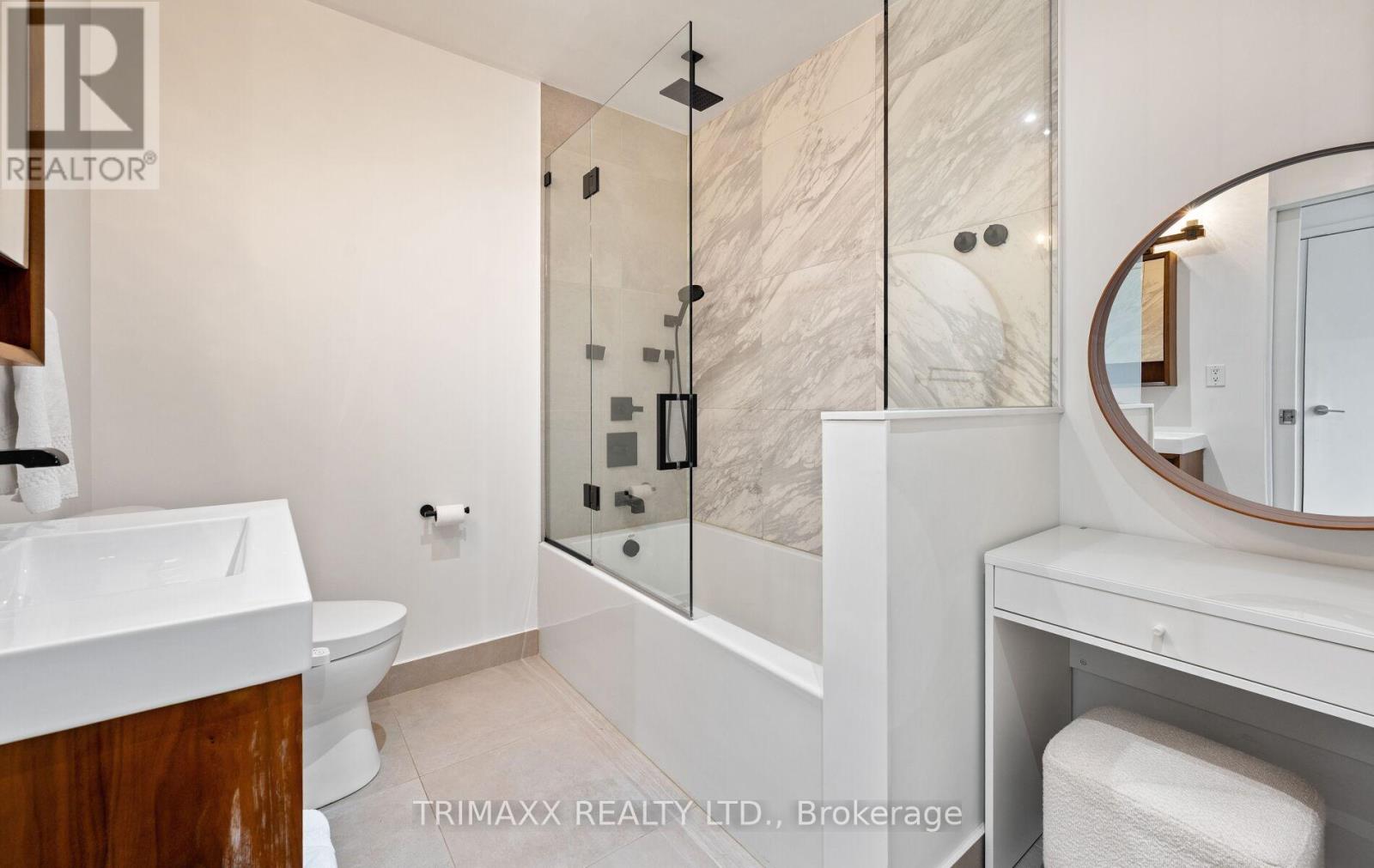 #403 60 BATHURST STREET - 23