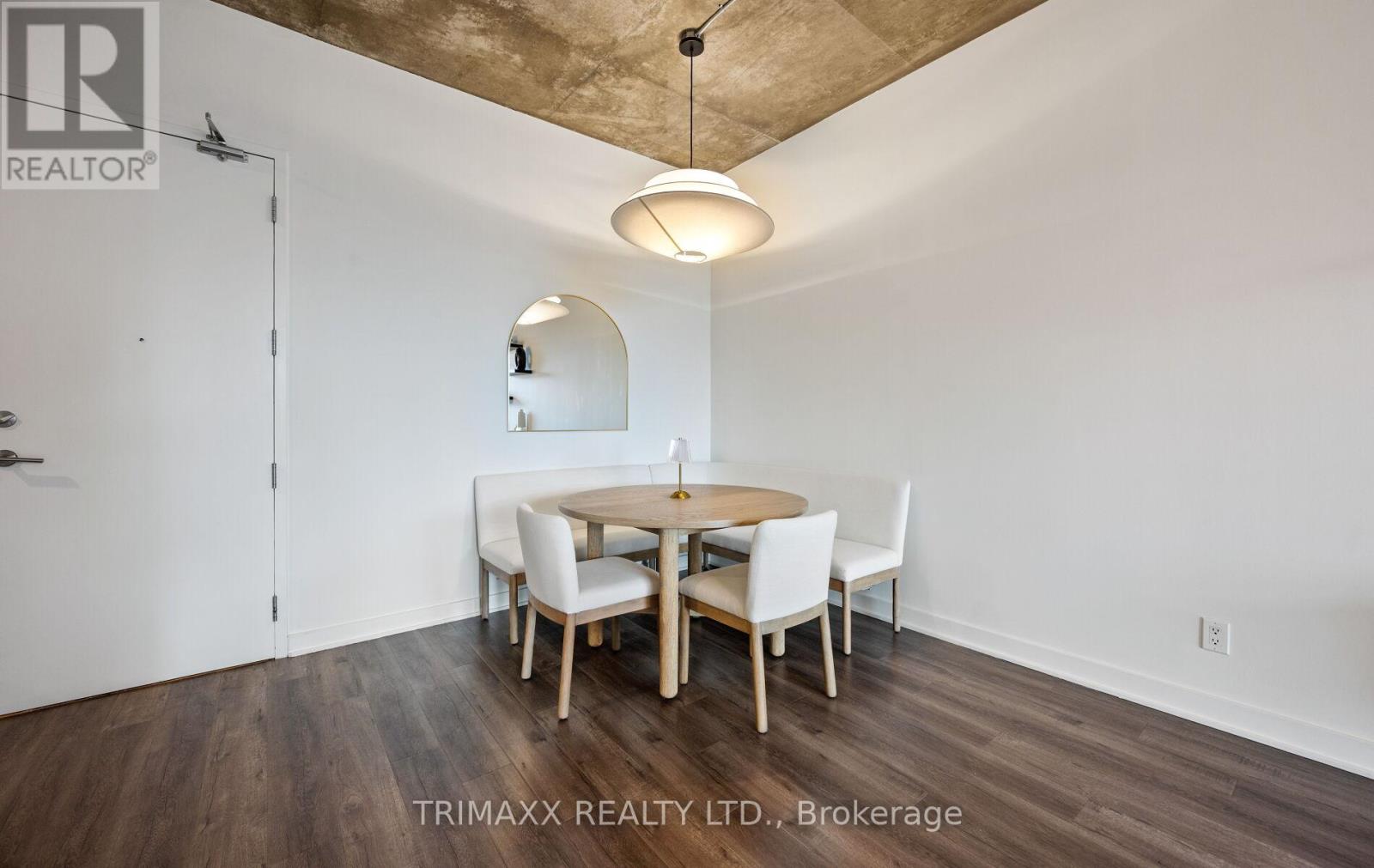 #403 60 BATHURST STREET - 12