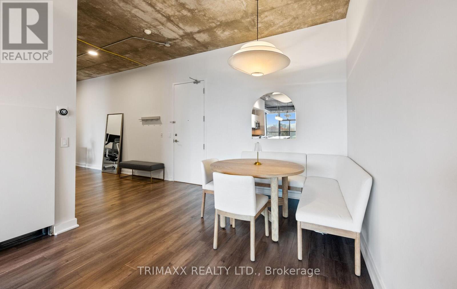 #403 60 BATHURST STREET - 13