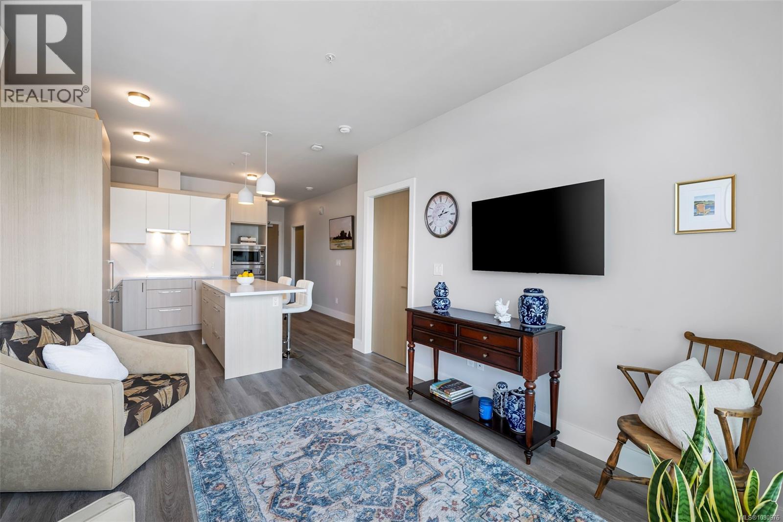 907 622 Admirals Road, Esquimalt